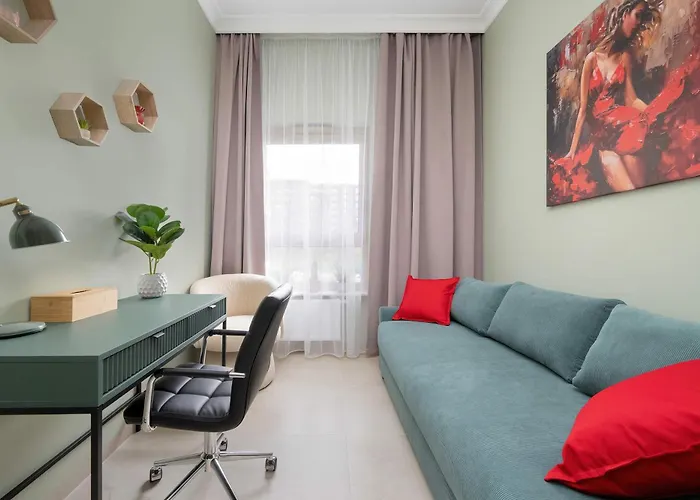 Exclusive In With 2 Parking Spaces, Desk And Air Conditioned Living By Renters Prestige Апартаменты