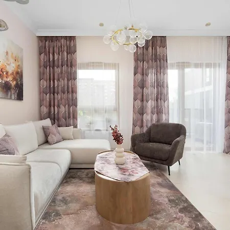 Daire Exclusive In With 2 Parking Spaces, Desk And Air Conditioned Living By Renters Prestige Wroclaw